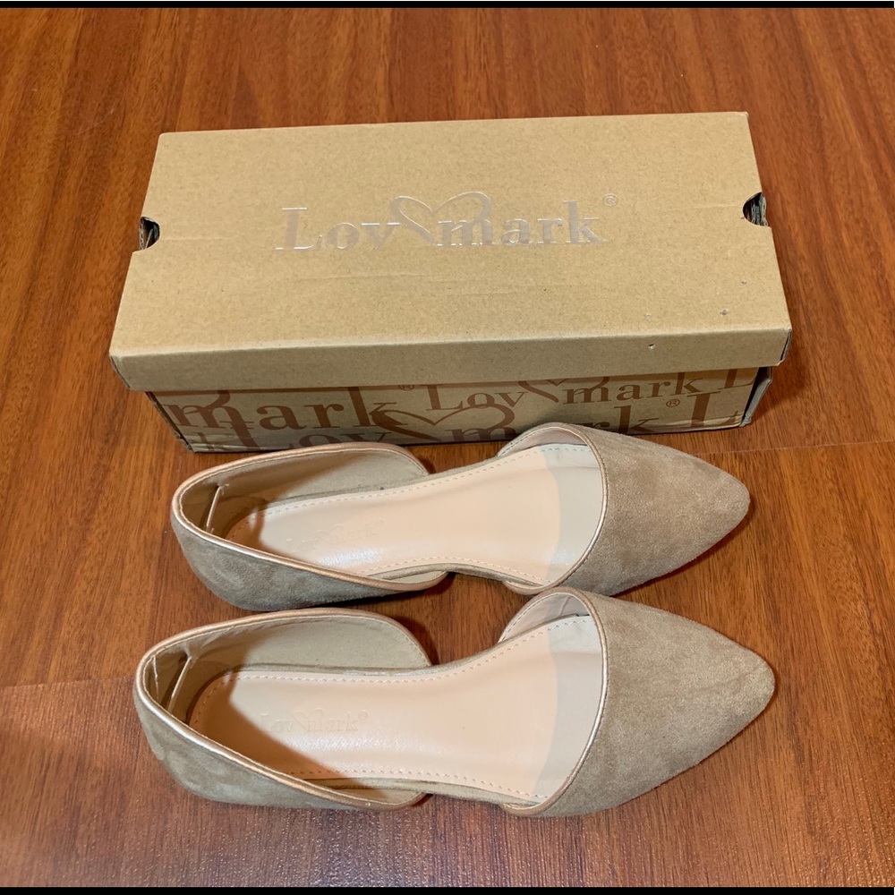 Nude Flats